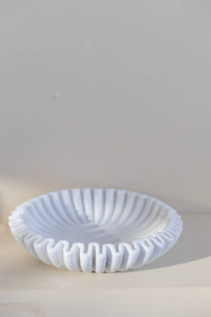 Marble Fluted Scalloped Bowls: Small 6x6 inches