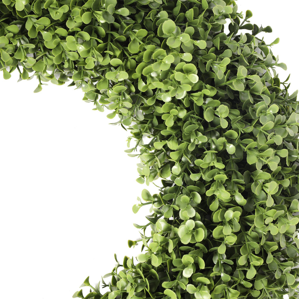 UV Boxwood Round Wreath 19 Inch
