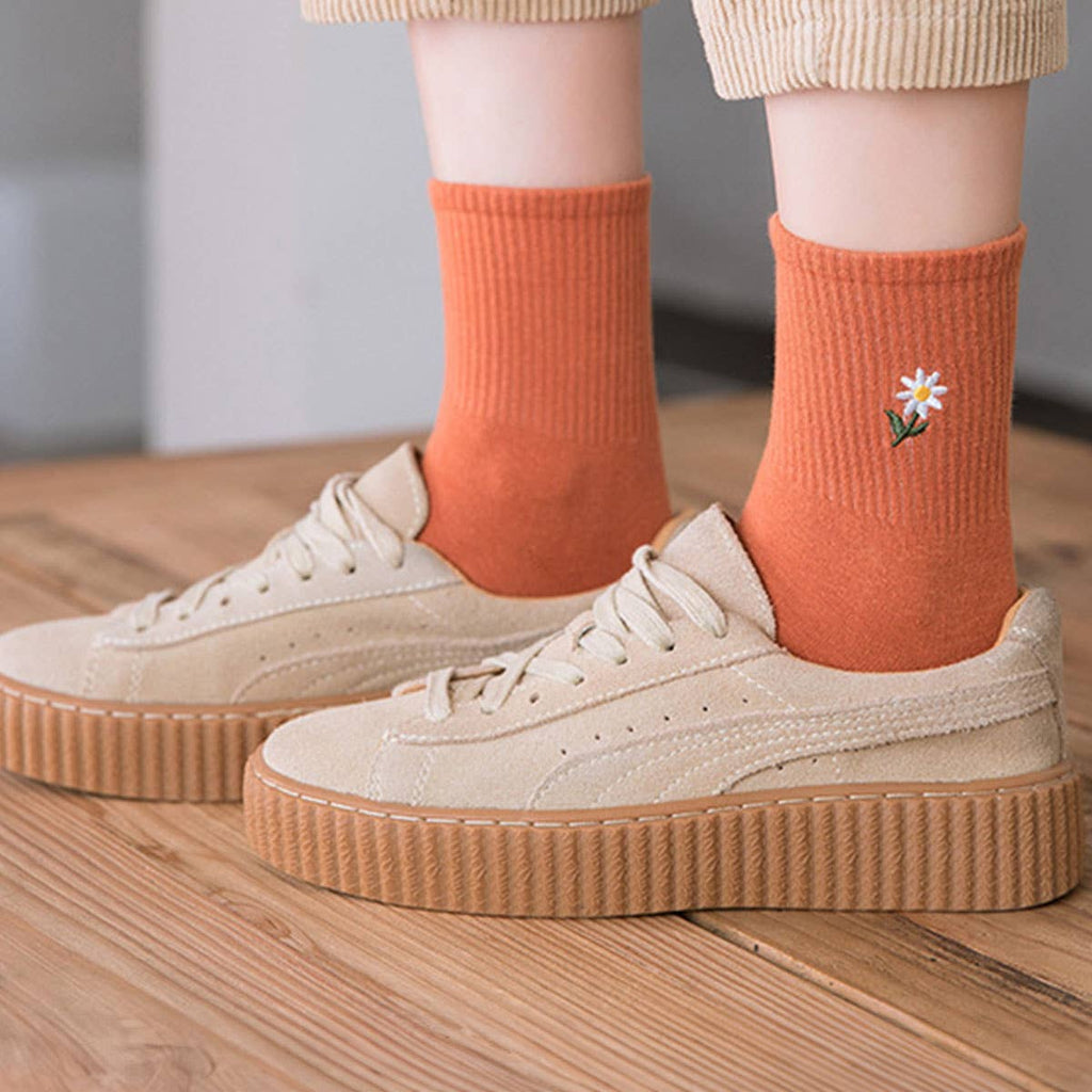 Solid Color Daisy Socks, Cotton Mid-Calf Style_CWMS088: GREEN / (OS) 6