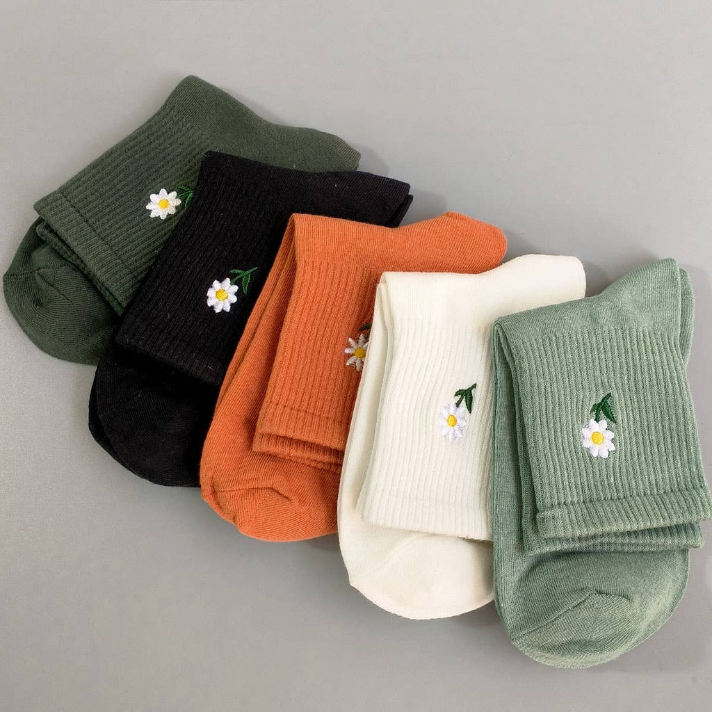 Solid Color Daisy Socks, Cotton Mid-Calf Style_CWMS088: GREEN / (OS) 6