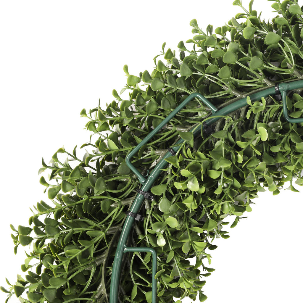UV Boxwood Round Wreath 19 Inch