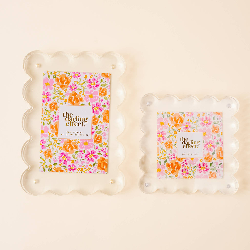 Square Scalloped Acrylic Frame-Clear