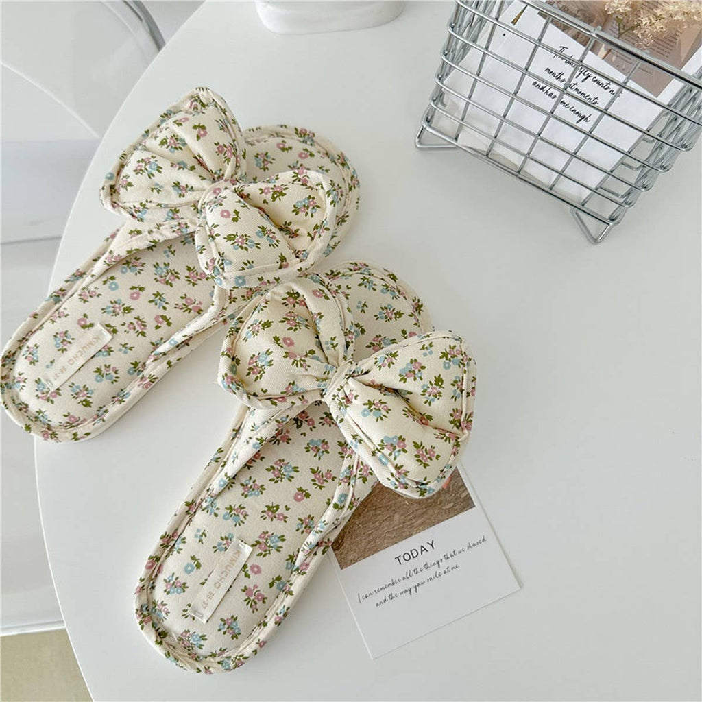 SMALL FLORAL BOW SLIPPERS 8.5