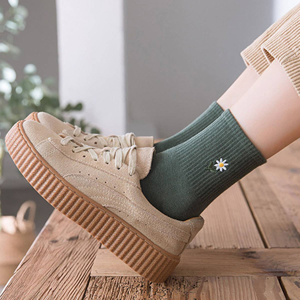 Solid Color Daisy Socks, Cotton Mid-Calf Style_CWMS088: GREEN / (OS) 6