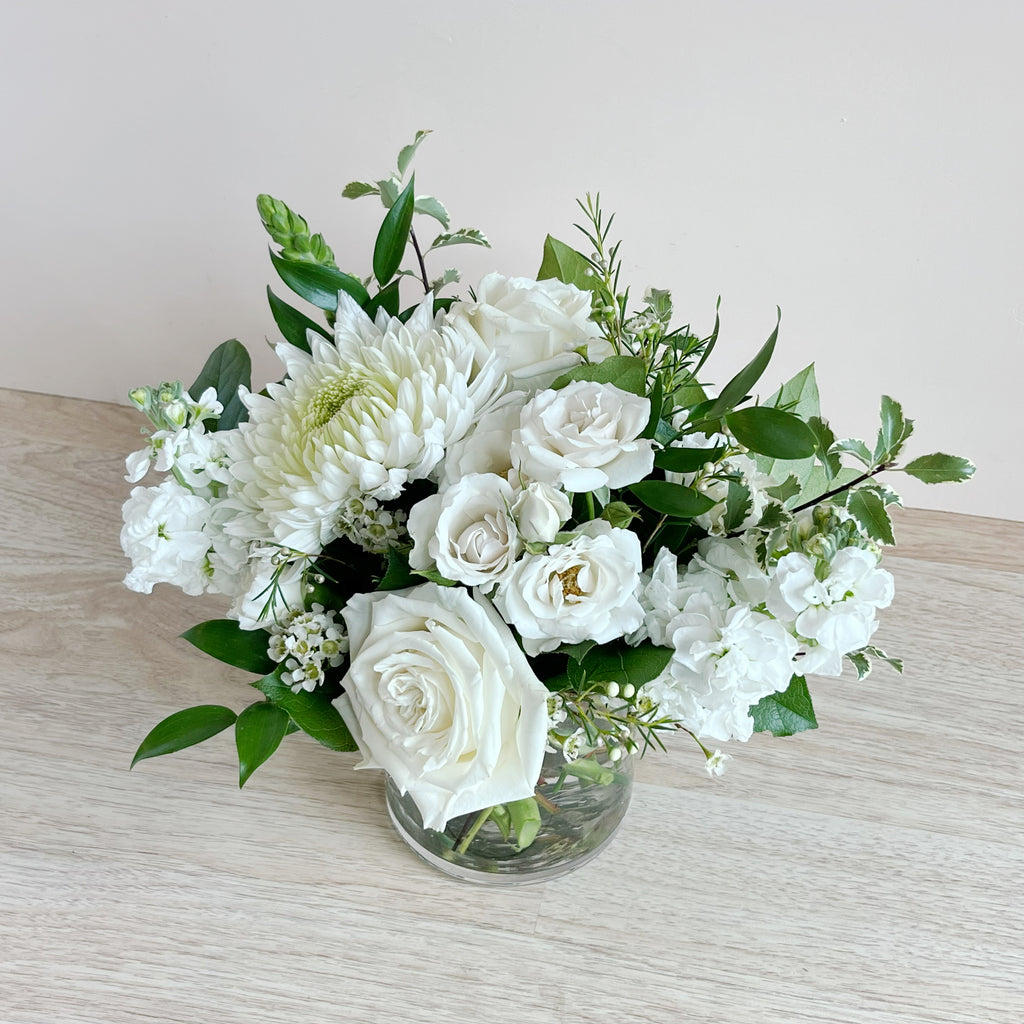 Classic Whites - Classic Centerpiece