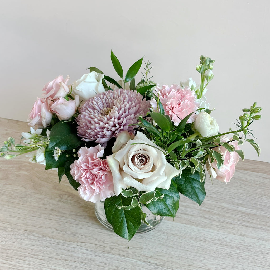 Blushing Romantic - Classic Centerpiece