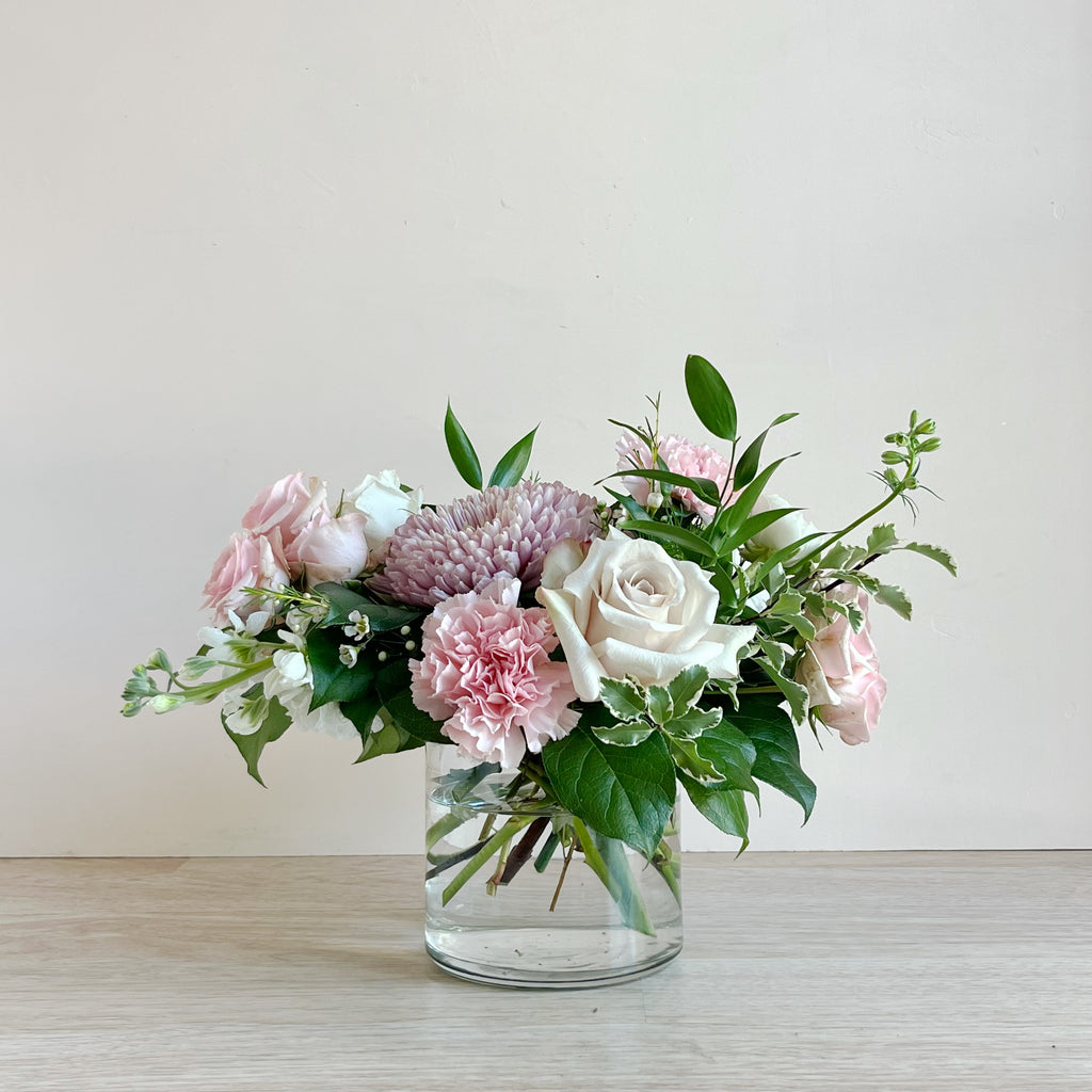 Blushing Romantic - Classic Centerpiece