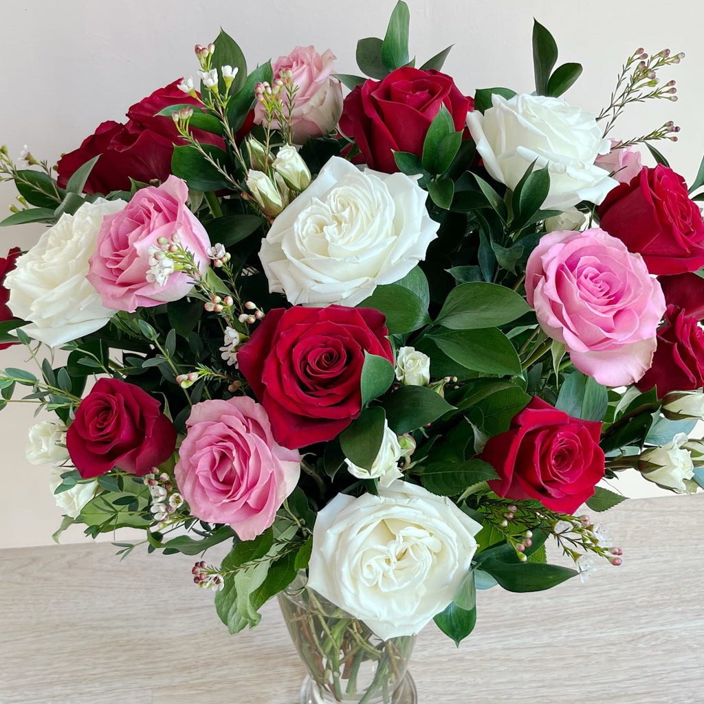 Grand Two Dozen Roses (Mixed)