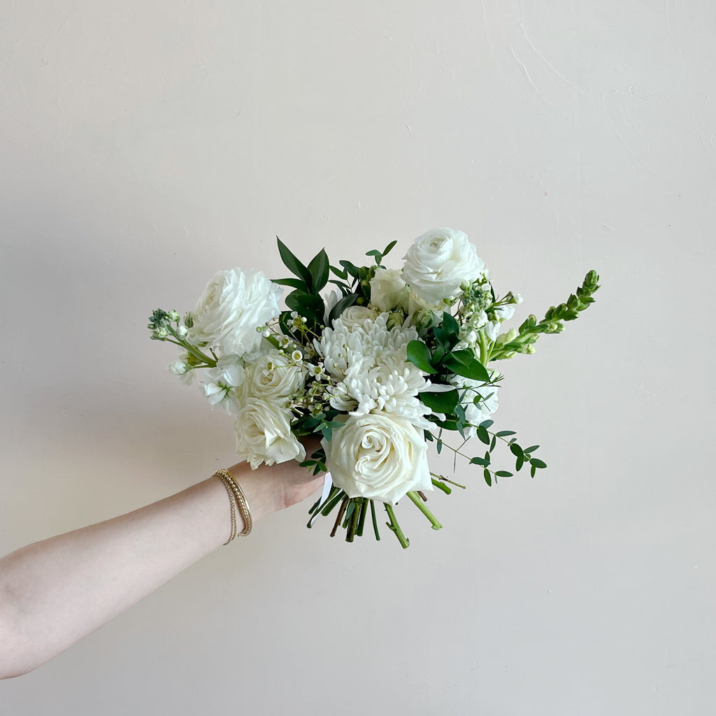 Classic White - Petite Bouquet