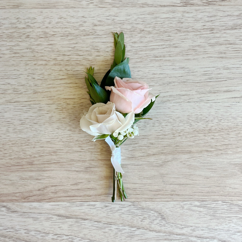 Blushing Romantic - Boutonniere (Weddings only)