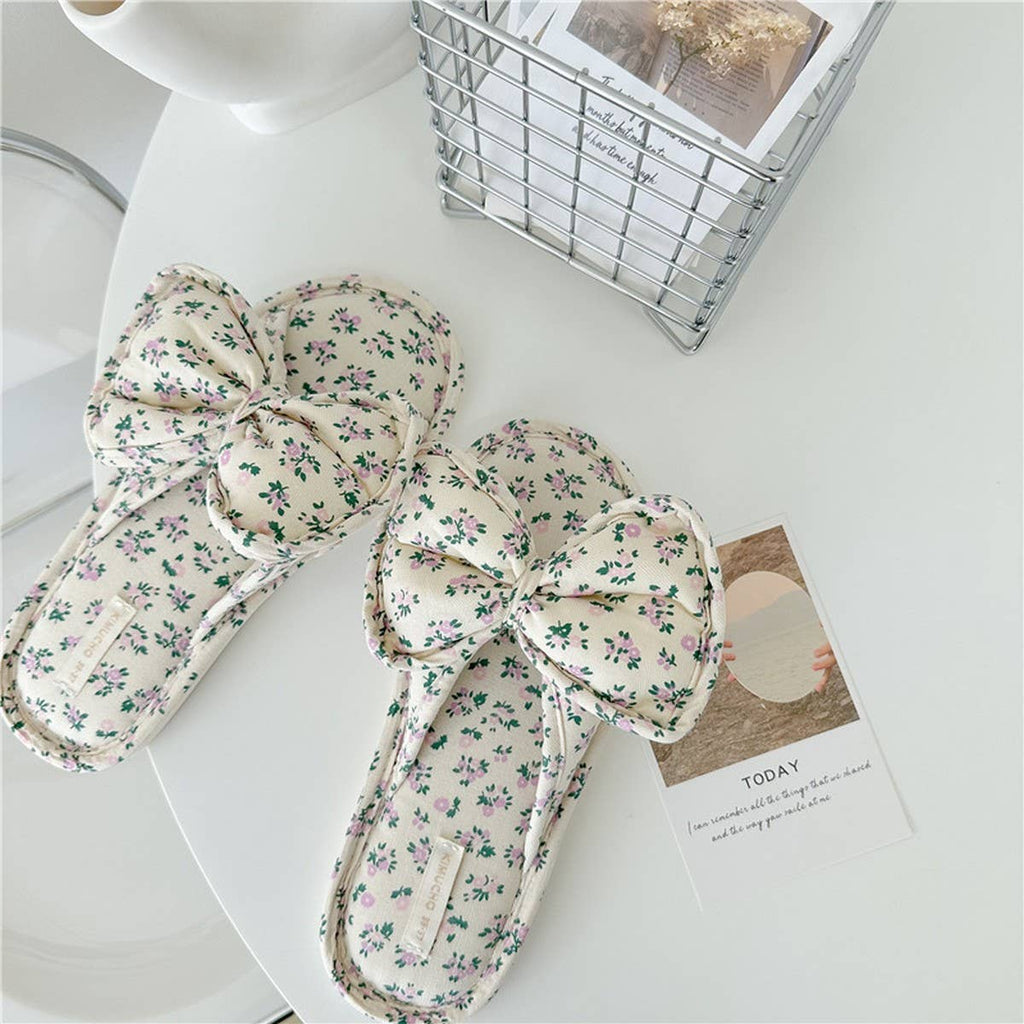 SMALL FLORAL BOW SLIPPERS 8.5